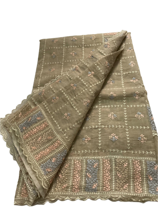 🌿 Elegant Super Net Embroidered Saree 🌿