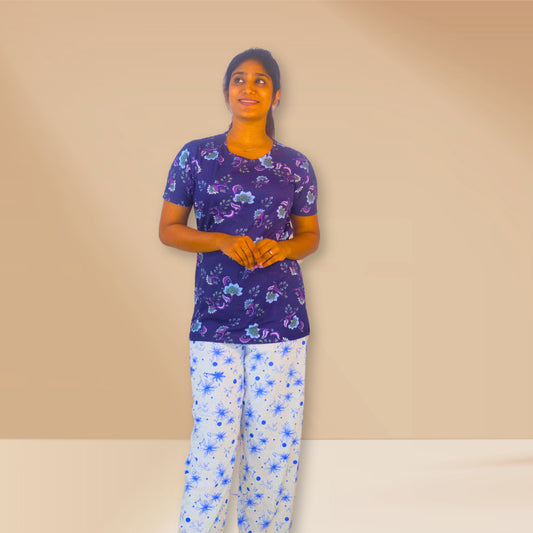 नीले और हल्के भूरे रंग की पुष्प और अमूर्त प्रिंट वाली M&amp;M नाइट ड्रेस