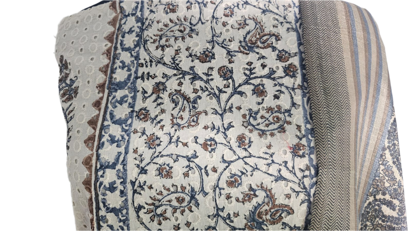 🌿 Grace Meets Tradition in Timeless Prints 🌿